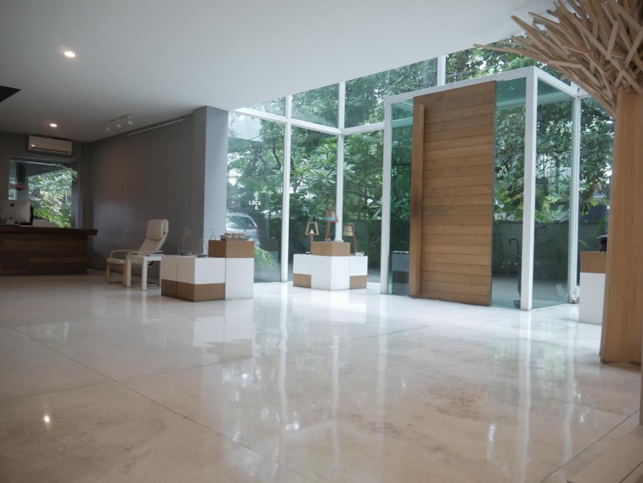 2510 Urbanliving Jakarta Bagian luar foto