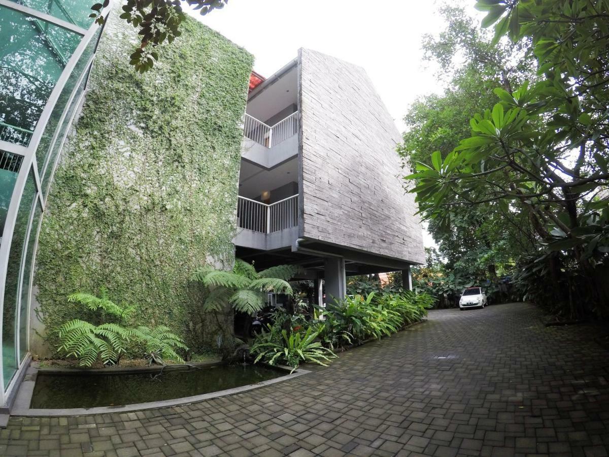 2510 Urbanliving Jakarta Bagian luar foto