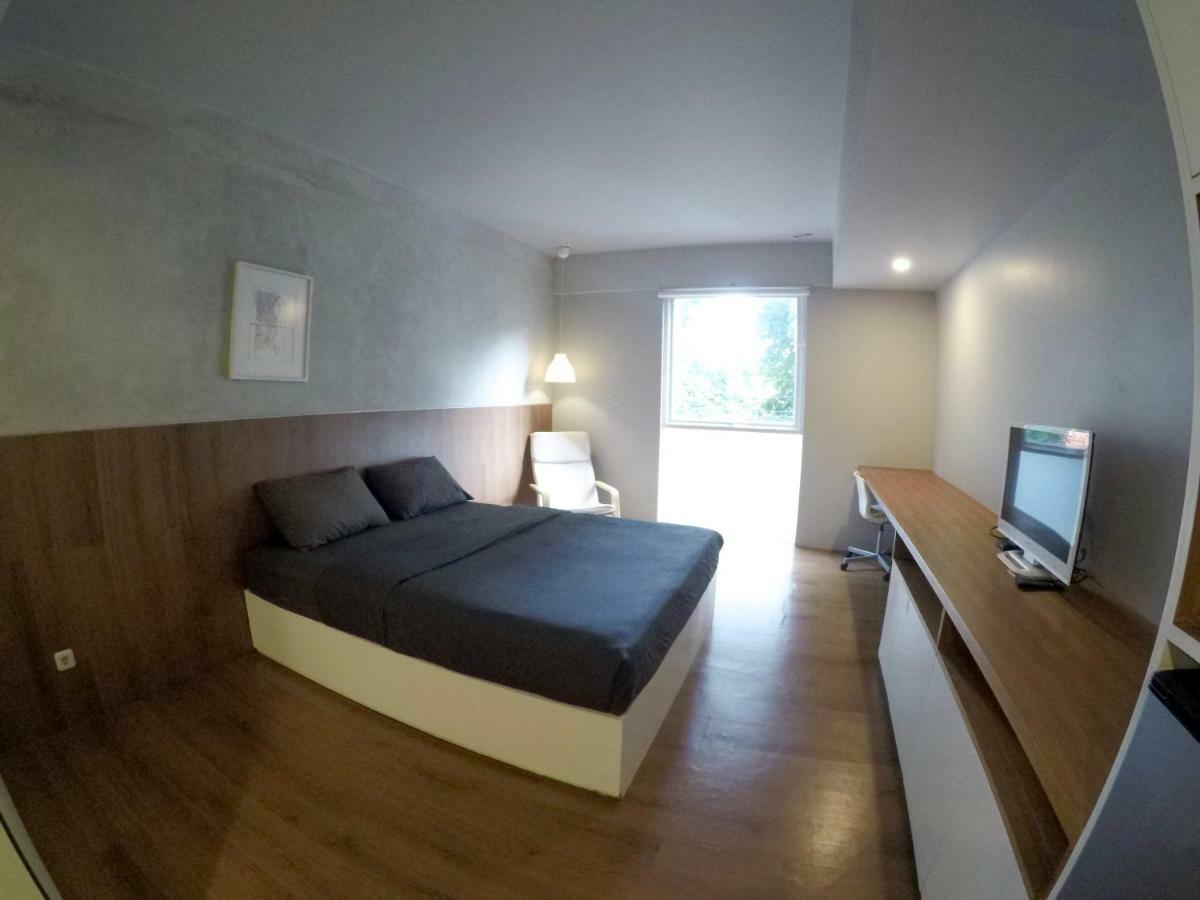 2510 Urbanliving Jakarta Bagian luar foto