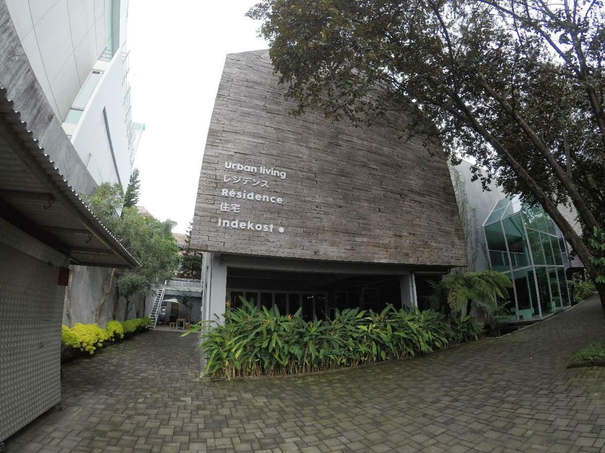 2510 Urbanliving Jakarta Bagian luar foto